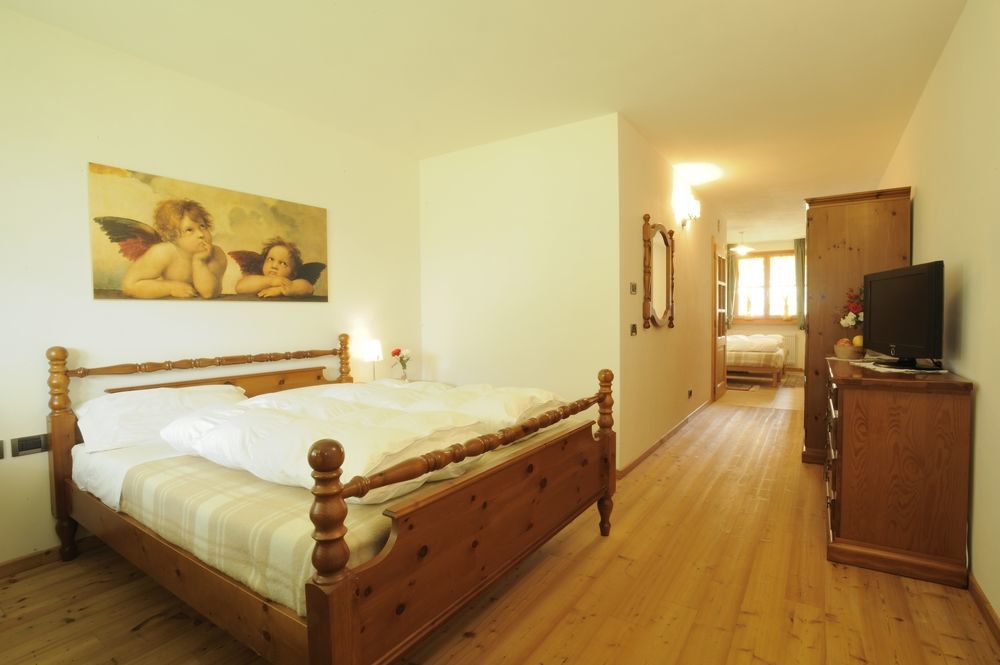 Garni Lilly Ξενοδοχείο San Lorenzo Dorsino Εξωτερικό φωτογραφία